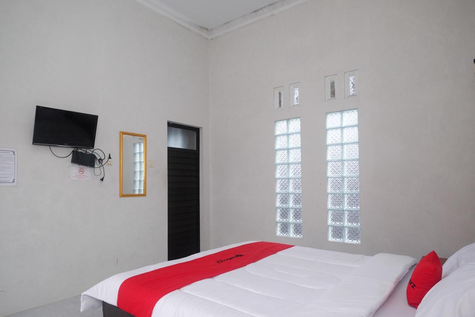Reddoorz At Jalan Dieng 3 Wonosobo Exteriör bild